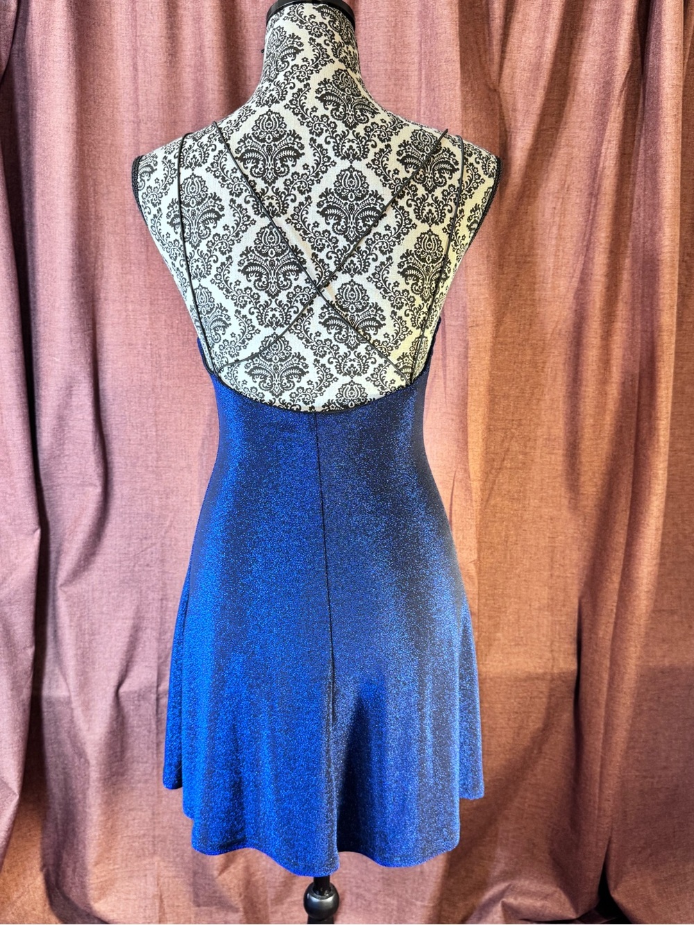 Lulu’s Sparkly Blue Metallic Slip Dress with V-neck and Spaghetti Straps size M - Picture 4 of 9
